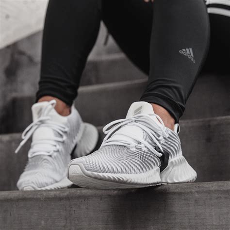 Adidas alphabounce instinct